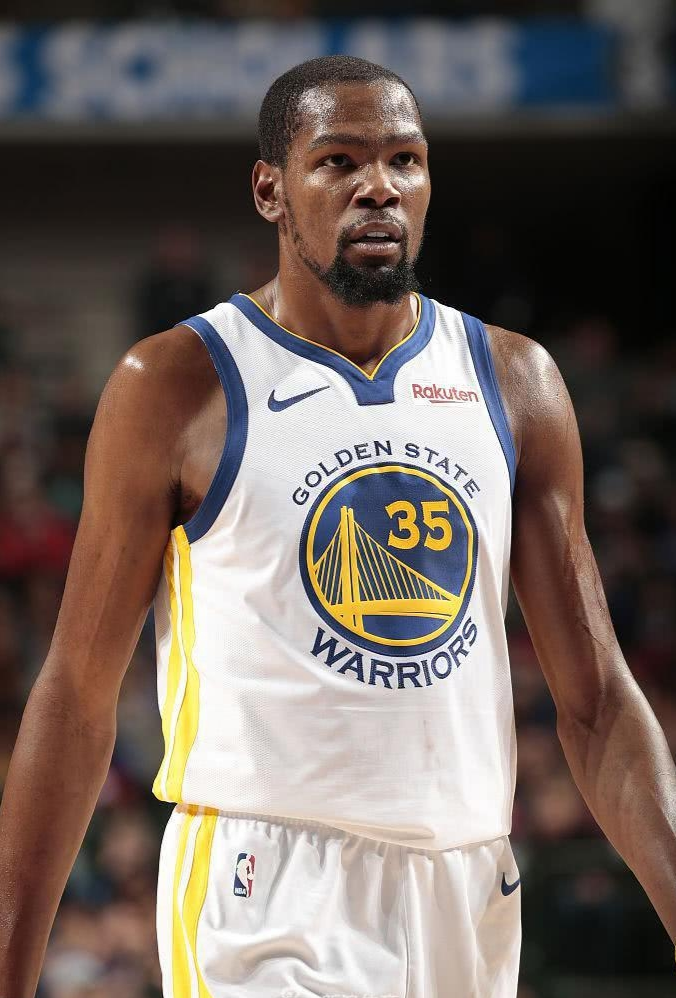 罗体育场本 罗体育场本